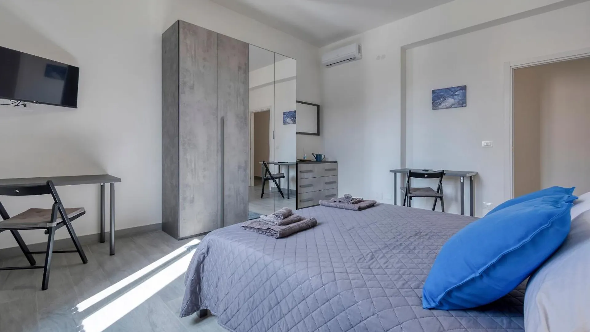 Panzió Guesthouse Civico 233 - Stanza Privata Parcheggio Colazione Bagni Condivisi Bologna